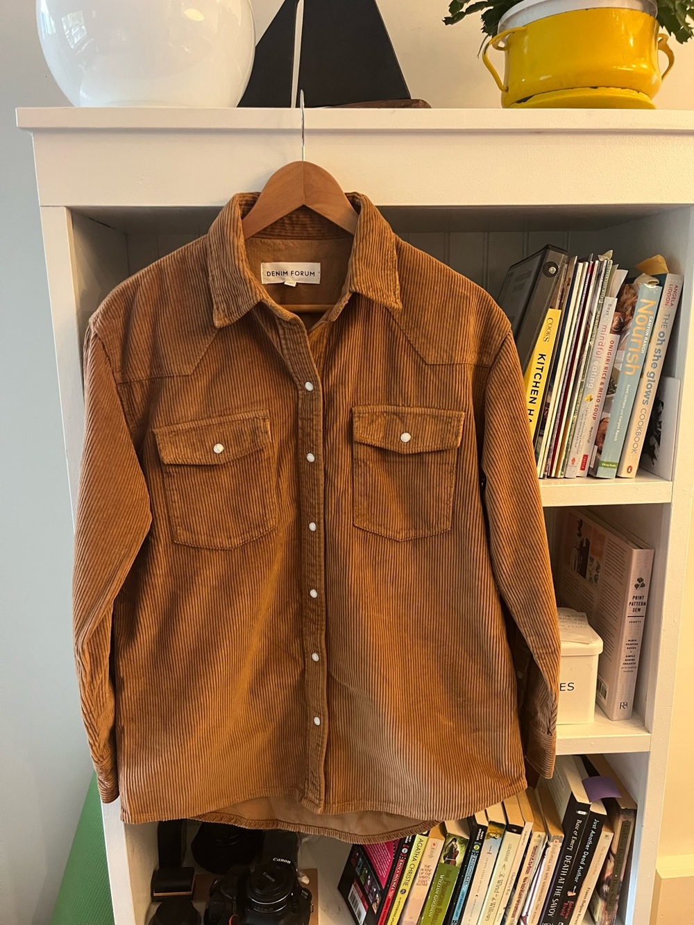 Aritzia Denim Forum Nina corduroy Western Shirt - Picture 2 of 5